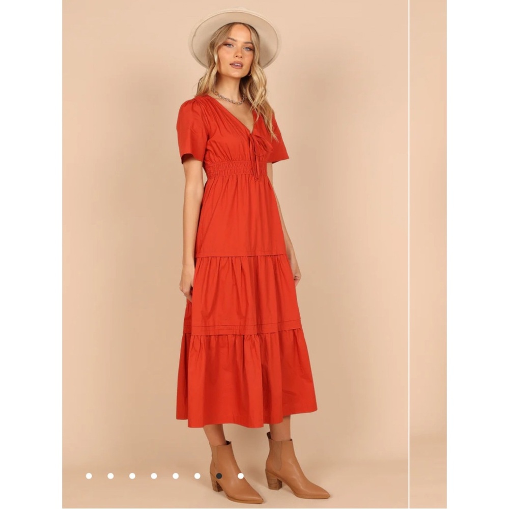 Petal & Pup Tiered Maxi/Midi Dress Red Size Large